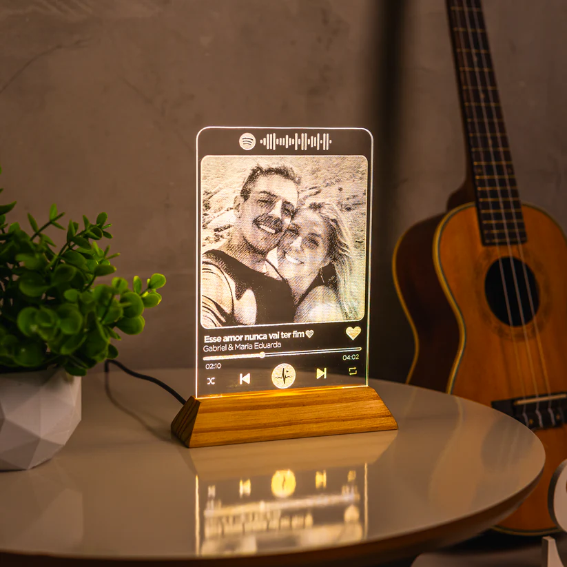Luminária Spotify – Personalizada com nossa Foto